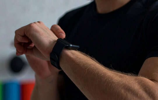 Run Your Day: How Wearable Tech Enhances Your Creativity